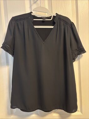 Ann Taylor Black V-Neck Lace-Trim Blouse